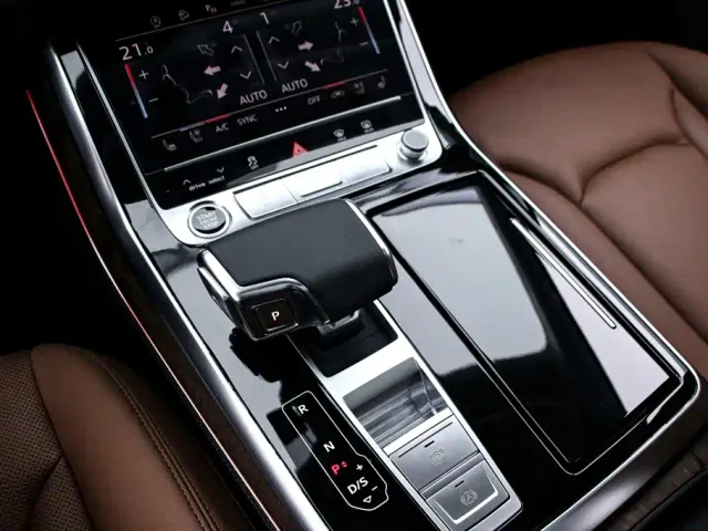 Audi Q7 — Фото автомобиля 10