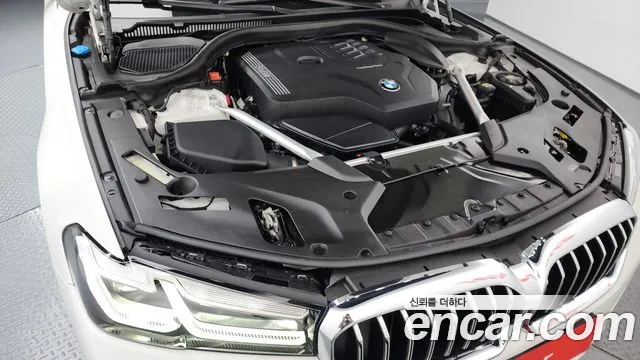 BMW 5-Series — Фото автомобиля 6