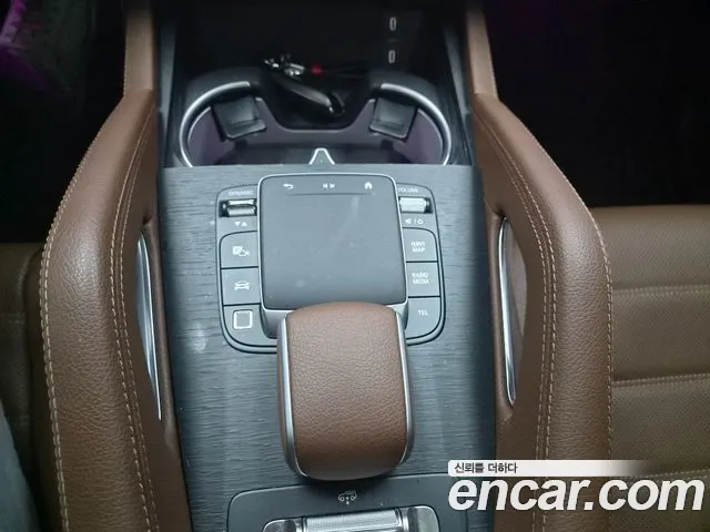 Mercedes-Benz GLS-Class — Фото автомобиля 12