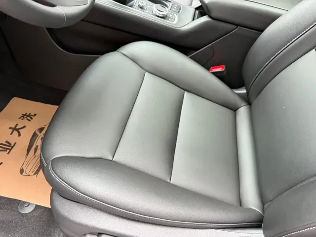 Cadillac XT4 — Фото автомобиля 21