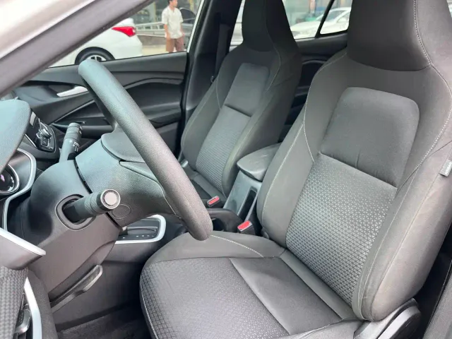 Chevrolet Cavalier — Фото автомобиля 11