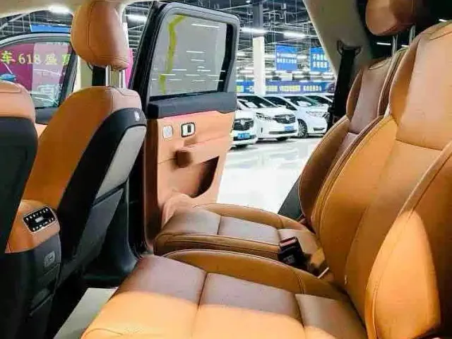 Leapmotor C16 — Фото автомобиля 8