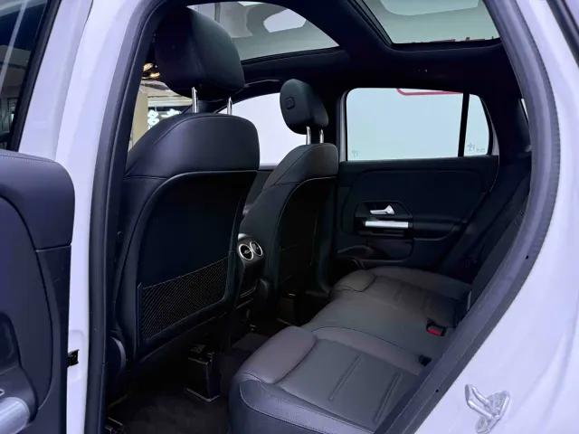 Mercedes-Benz GLA-Class — Фото автомобиля 10