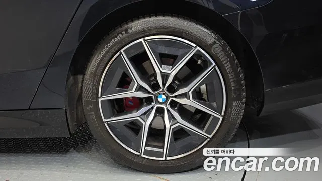 BMW 5 Series G60 — Фото автомобиля 6