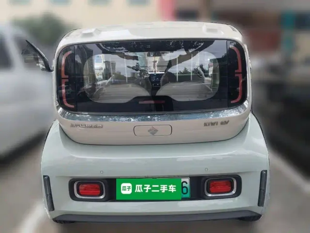 Baojun KiWi EV — Фото автомобиля 3