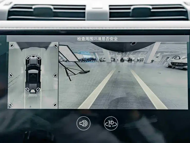 Land Rover Defender — Фото автомобиля 11