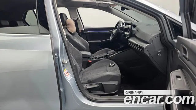 Volkswagen Golf Golf 8 поколение 2.0 TDI Prestige — Фото автомобиля 21