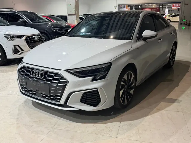 Фотография автомобиля — Audi A3