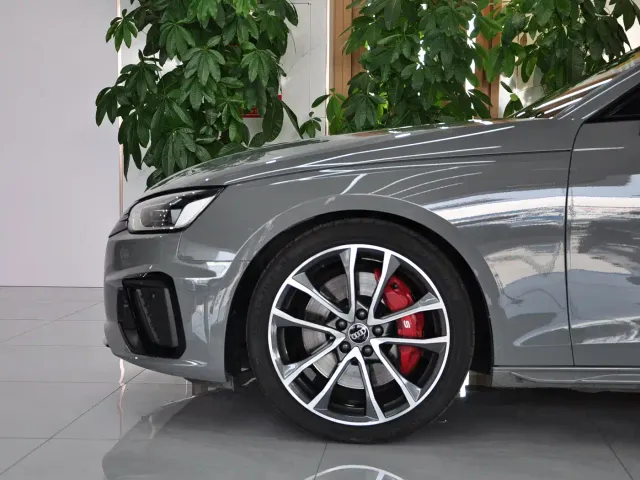 Audi S4 — Фото автомобиля 18