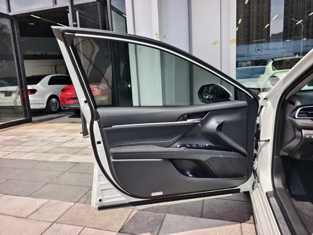 Toyota Camry — Фото автомобиля 14
