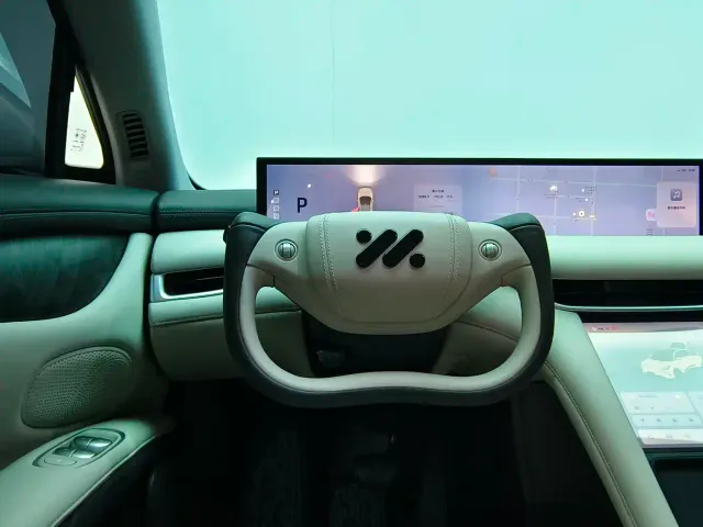 IM Motors LS6 — Фото автомобиля 7
