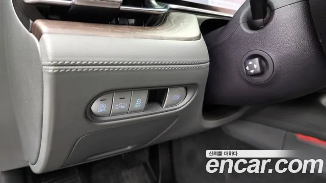 Genesis G90 Бензин 3.5 турбо AWD — Фото автомобиля 16