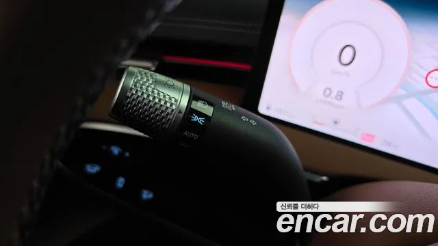 Genesis GV70 — Фото автомобиля 28