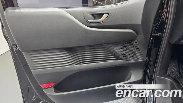 Hyundai Staria — Фото автомобиля 13