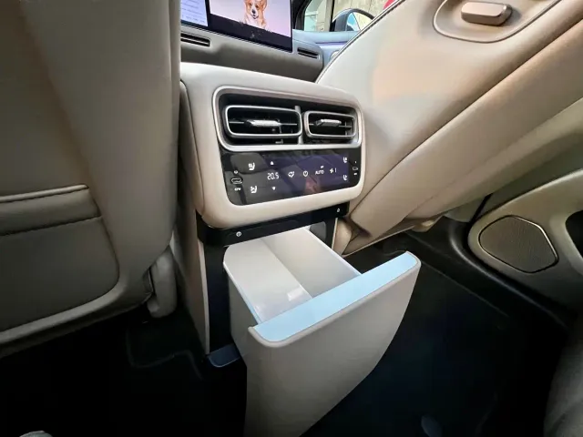 Li Auto i6 — Фото автомобиля 19