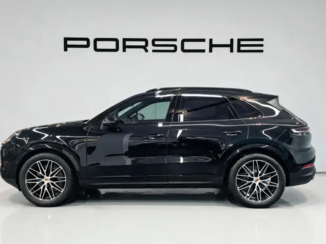 Porsche Cayenne — Фото автомобиля 3