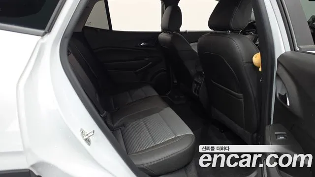 ChevroletGMDaewoo Trax Trax Кроссовер — Фото автомобиля 24