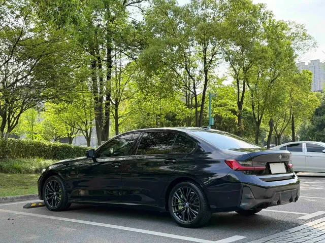 BMW 3 Series — Фото автомобиля 7