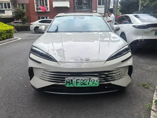 BYD Seal 07 DM-i — Фото автомобиля 3