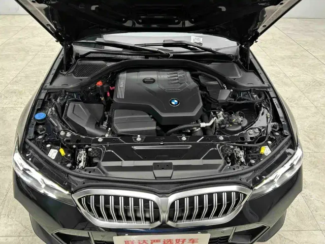 BMW 3 Series — Фото автомобиля 12
