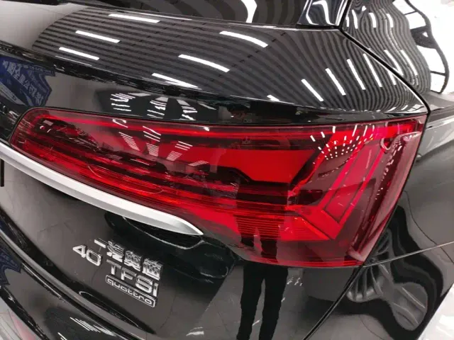 Audi Q5L — Фото автомобиля 23