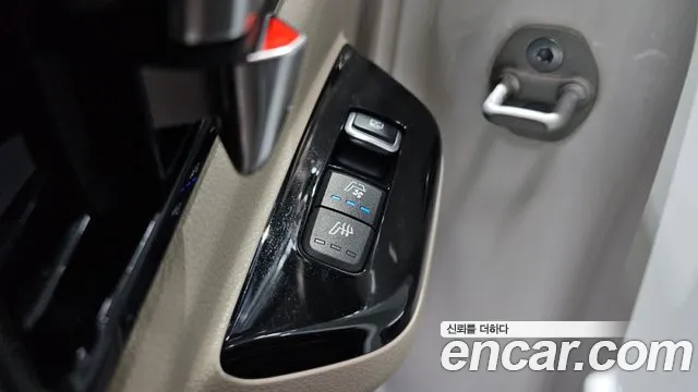 Kia Canival Carnival 4 поколение Бензин 7 мест Hi-Limousine — Фото автомобиля 23