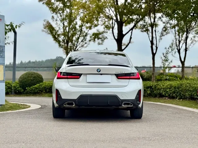 BMW 3 Series — Фото автомобиля 8