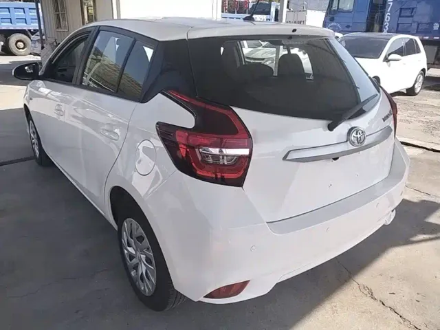 Toyota Vios FS — Фото автомобиля 4
