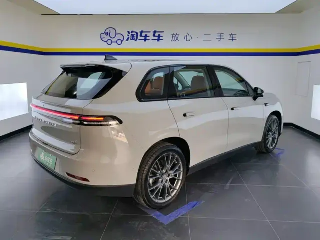 Leapmotor C10 — Фото автомобиля 3