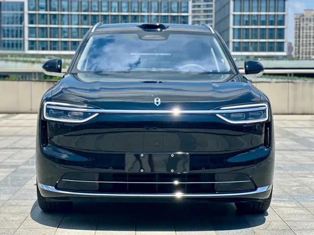 Aito M7 — Фото автомобиля 3