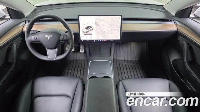 Tesla Model 3 — Фото автомобиля 9