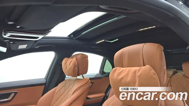 Mercedes-Benz S-Class — Фото автомобиля 17