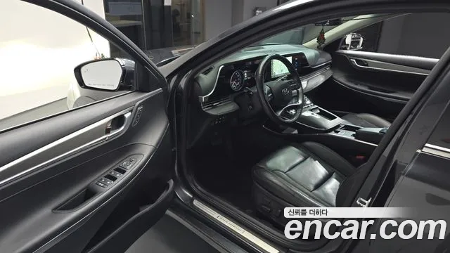 Hyundai Grandeur New — Фото автомобиля 15
