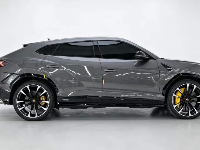 Lamborghini Urus — Фото автомобиля 5