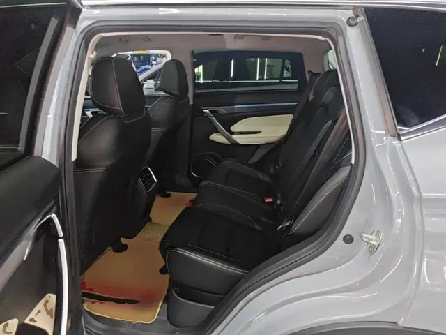 Geely Boyue — Фото автомобиля 16