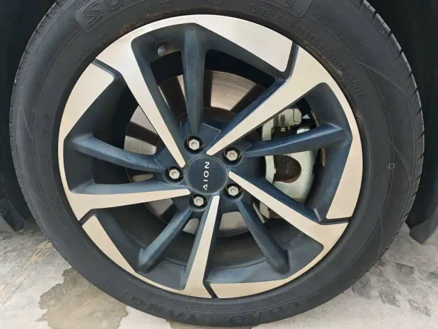 GAC Aion Y — Фото автомобиля 25