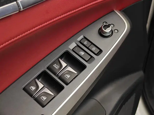 Changan CS75 Plus — Фото автомобиля 9