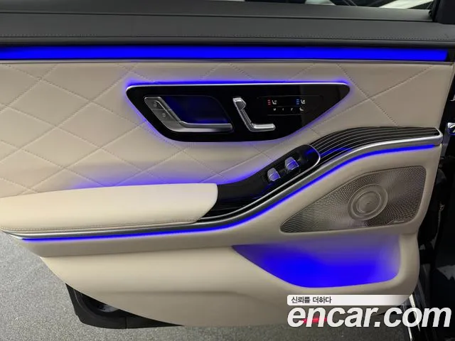 Mercedes-Benz S-Class — Фото автомобиля 16