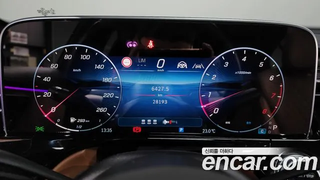 Mercedes-Benz E-Class — Фото автомобиля 8
