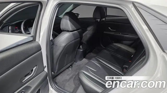 Hyundai AVANTE Avante (CN7) — Фото автомобиля 26