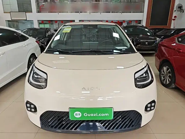 GAC Aion UT — Фото автомобиля 2