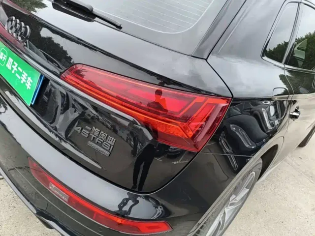 Audi Q5L — Фото автомобиля 7