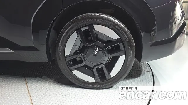 Kia EV9 — Фото автомобиля 6