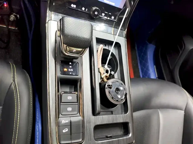 Roewe RX5 — Фото автомобиля 13