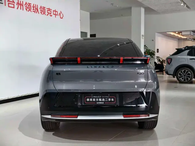 Lynk & Co Z20 — Фото автомобиля 7