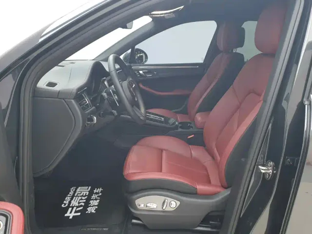 Porsche Macan — Фото автомобиля 14