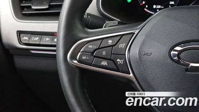 Renault Korea XM3 — Фото автомобиля 21