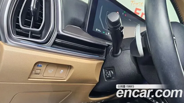 Kia Sorento Новый Sorento 4 поколение Бензин 2.5T 2WD — Фото автомобиля 20