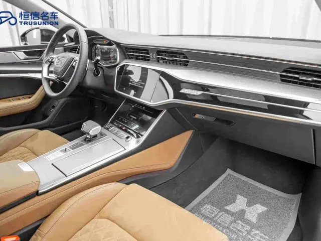 Audi A7L — Фото автомобиля 19