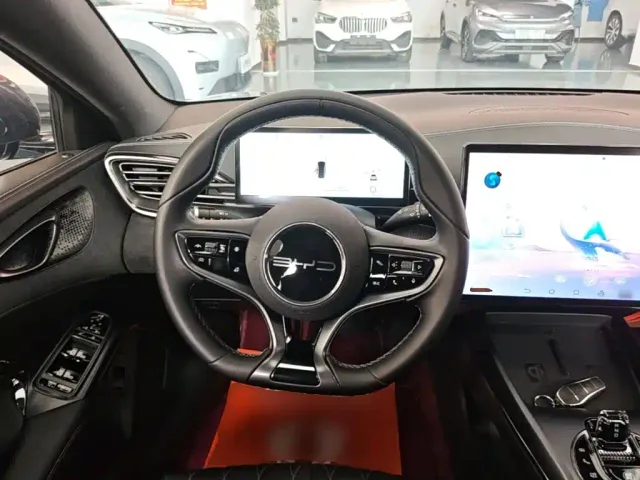 BYD Seal — Фото автомобиля 10